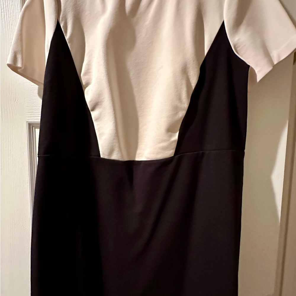 Boden Cream Sheath Dress Short Sleeve Crew Neck